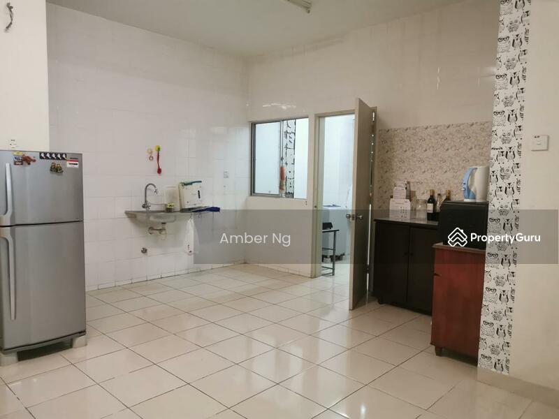Condominium for Sale at Platinum Hill PV 8 - Amber Ng - Kitchen - PropertyGuru.com.my
