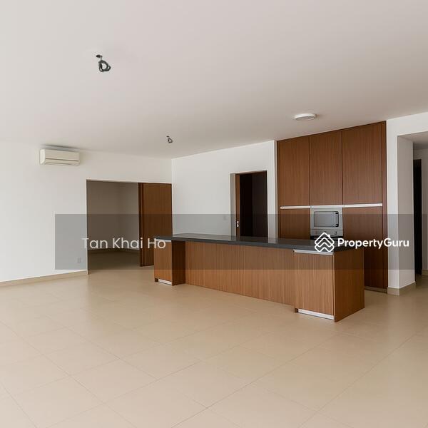 Dining Area & Dry Kitchen