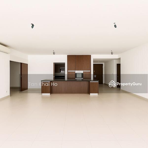 Dining Area & Dry Kitchen
