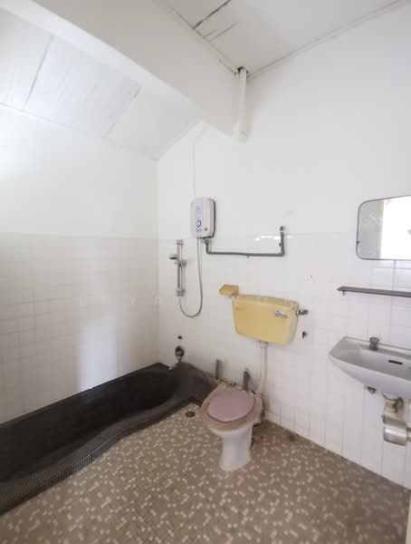 Rumah Teres 2 Tingkat untuk Dijual di SS 21, Damansara Utama (Petaling Jaya) - Bryan Wong - Bathroom - PropertyGuru.com.my