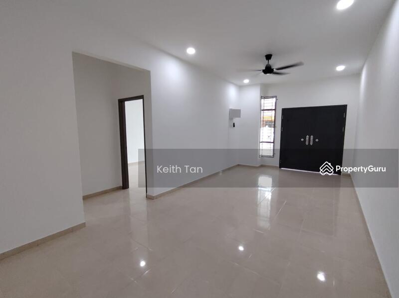 Rumah Teres 1-Tingkat untuk Dijual di Taman Rembia Perkasa (Rembia) - Keith Tan - Living Room - PropertyGuru.com.my