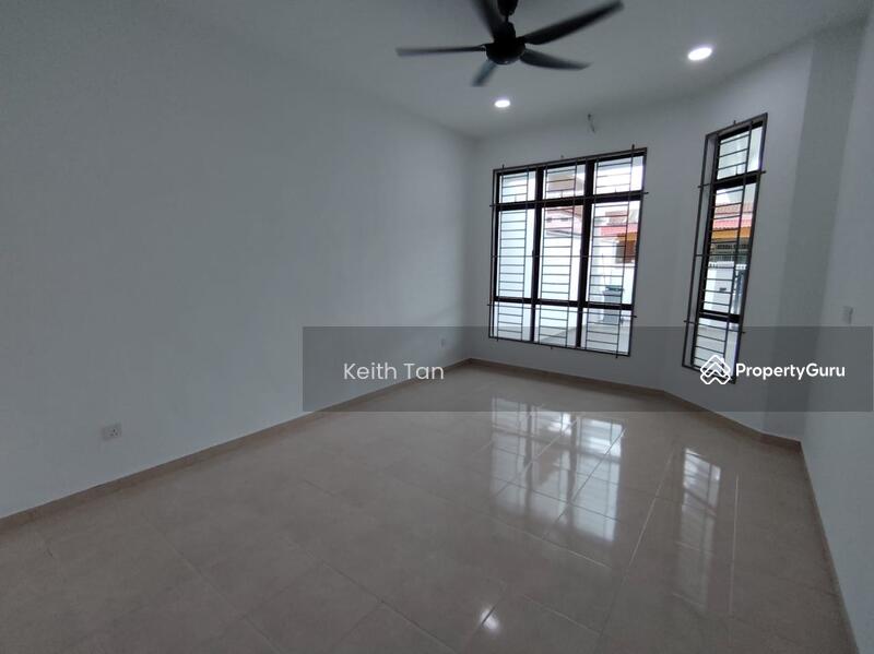 Rumah Teres 1-Tingkat untuk Dijual di Taman Rembia Perkasa (Rembia) - Keith Tan - Living Room - PropertyGuru.com.my