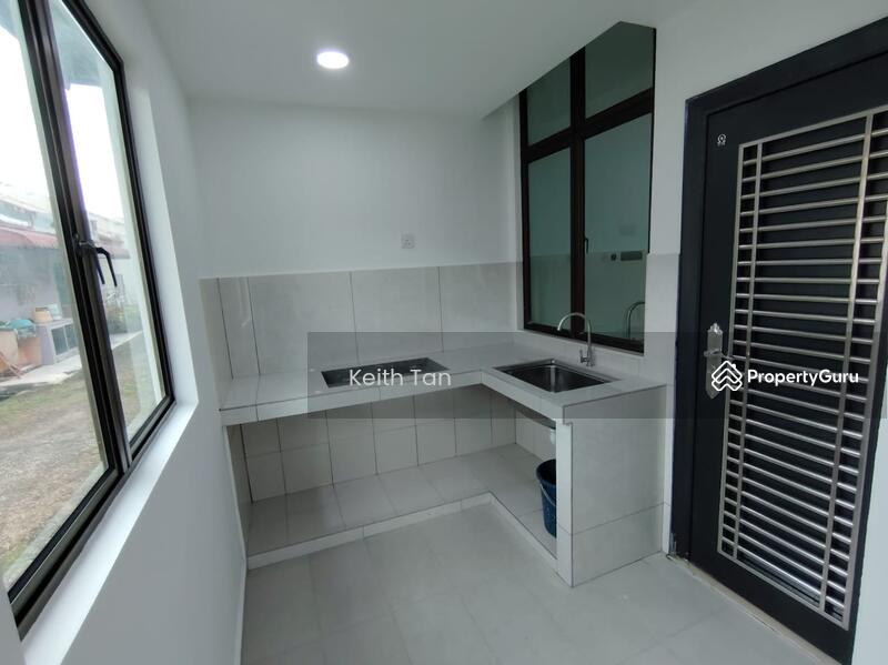 Rumah Teres 1-Tingkat untuk Dijual di Taman Rembia Perkasa (Rembia) - Keith Tan - Kitchen - PropertyGuru.com.my
