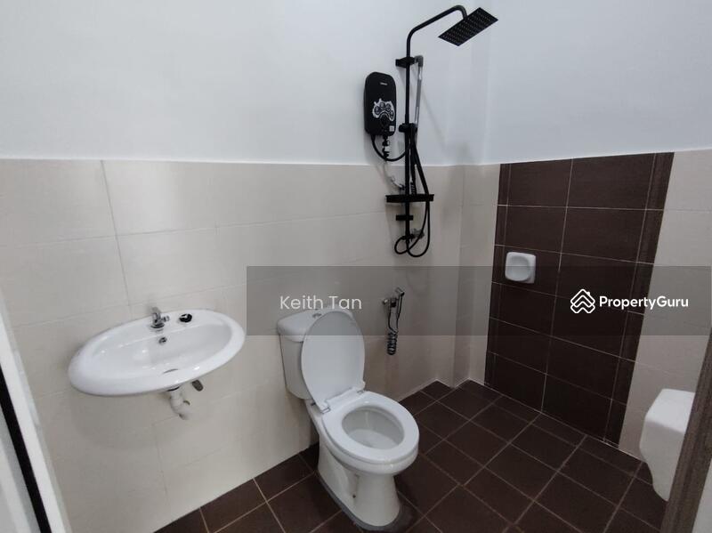 Rumah Teres 1-Tingkat untuk Dijual di Taman Rembia Perkasa (Rembia) - Keith Tan - Bathroom - PropertyGuru.com.my