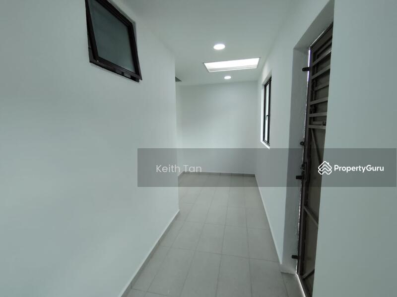Rumah Teres 1-Tingkat untuk Dijual di Taman Rembia Perkasa (Rembia) - Keith Tan - Hallway - PropertyGuru.com.my