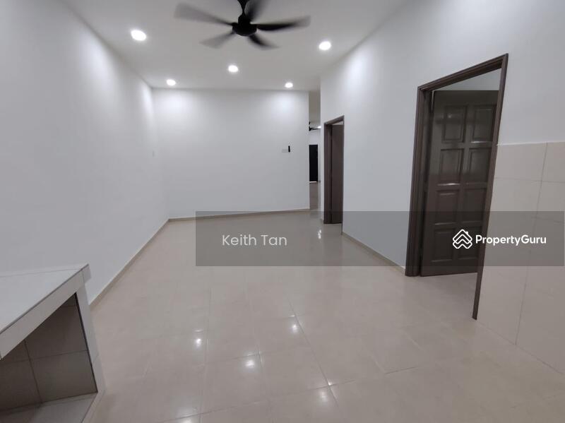 Rumah Teres 1-Tingkat untuk Dijual di Taman Rembia Perkasa (Rembia) - Keith Tan - Living Room - PropertyGuru.com.my