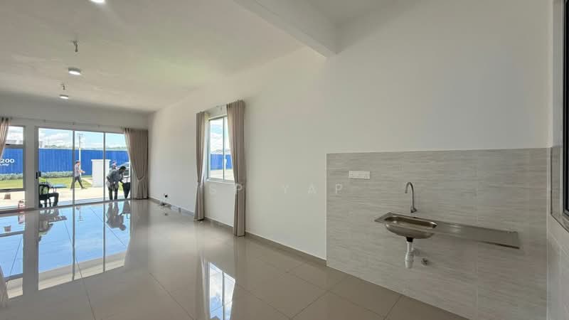 Rumah Teres 2 Tingkat untuk Dijual di Taman Mutiara Rini (Skudai) - SP Yap - Living Room - PropertyGuru.com.my