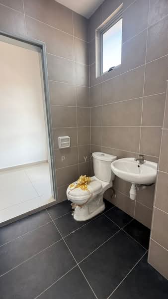 Rumah Teres 2 Tingkat untuk Dijual di Taman Mutiara Rini (Skudai) - SP Yap - Bathroom - PropertyGuru.com.my