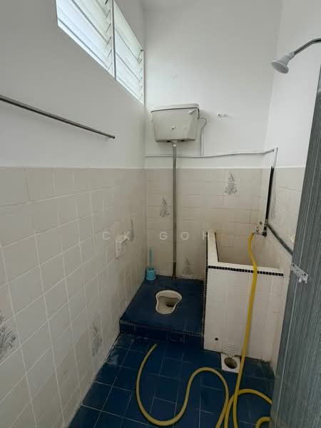 Semi-Detached House for Rent in Farlim (Ayer Itam) - CK Goh - Bathroom - PropertyGuru.com.my