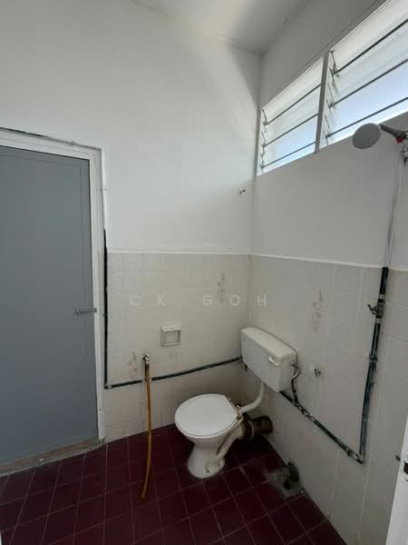 Semi-Detached House for Rent in Farlim (Ayer Itam) - CK Goh - Bathroom - PropertyGuru.com.my