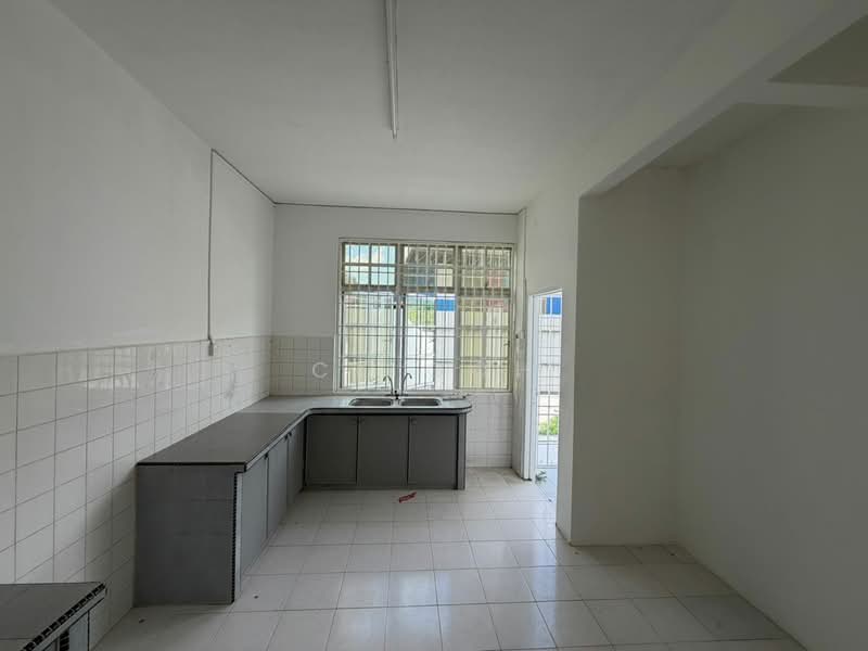 Semi-Detached House for Rent in Farlim (Ayer Itam) - CK Goh - Kitchen - PropertyGuru.com.my