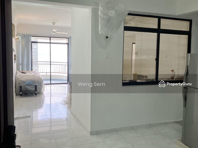 Kondominium untuk Disewa di E-Park Condominium - Weng Sern - Entrance - PropertyGuru.com.my