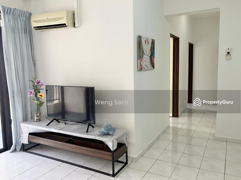 Kondominium untuk Disewa di E-Park Condominium - Weng Sern - Living Room - PropertyGuru.com.my