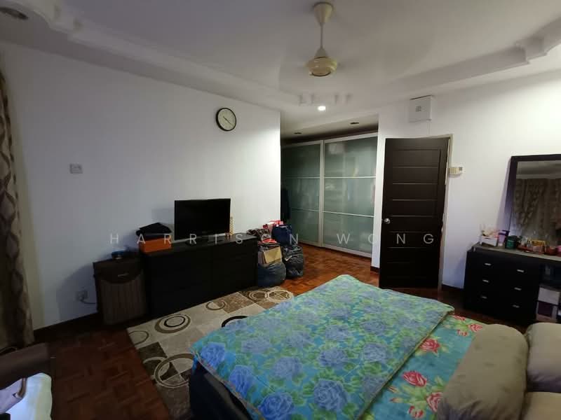 Rumah Teres untuk Dijual di Alam Damai (Cheras) - Harrison Wong - Master Bedroom - PropertyGuru.com.my