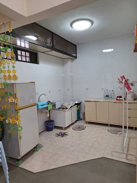 Pangsapuri untuk Dijual di Bunga Raya Apartment - Kim L. Law - Kitchen - PropertyGuru.com.my
