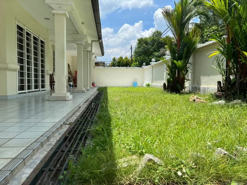 Terraced House for Sale in Petaling Jaya (Selangor) - Key Ling - Garden - PropertyGuru.com.my