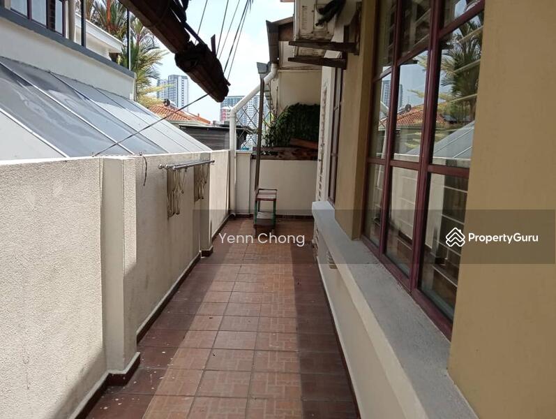 Semi-Detached House for Sale in Taman Lestari Perdana (Seri Kembangan) - Yenn Chong - Balcony - PropertyGuru.com.my