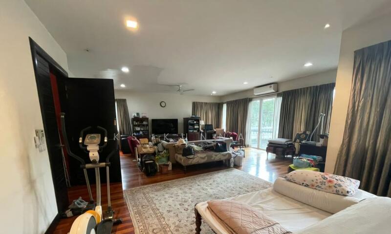Informal Living Room
