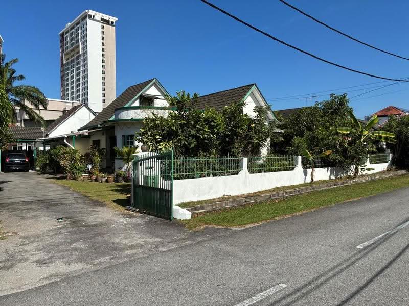 Bungalow House for Sale in Taman U Thant (Ampang) - Mac Chia - Exterior - PropertyGuru.com.my