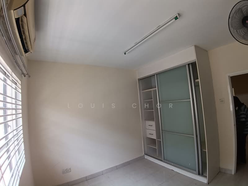 Rumah Teres 2.5 Tingkat untuk Disewa di Seksyen 25 (Shah Alam) - Louis Chor - PropertyGuru.com.my