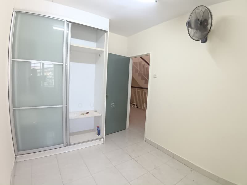 Rumah Teres 2.5 Tingkat untuk Disewa di Seksyen 25 (Shah Alam) - Louis Chor - PropertyGuru.com.my