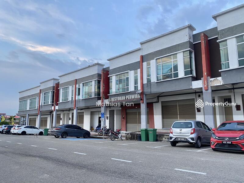 For Sale - Pusat kormesial perwira gemas