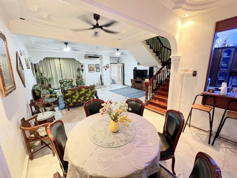 2-storey Terraced House for Sale in Johor Bahru (Johor) - Sufi Norman - Dining Room - PropertyGuru.com.my