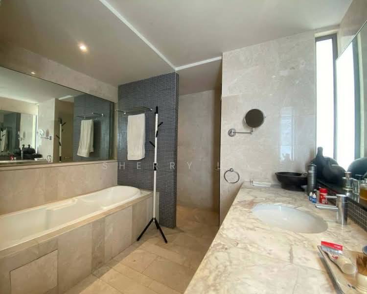 Condominium for Sale at 2 Hampshire - Sherry Lee - Bathroom - PropertyGuru.com.my