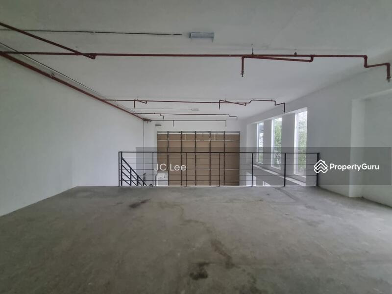M floor