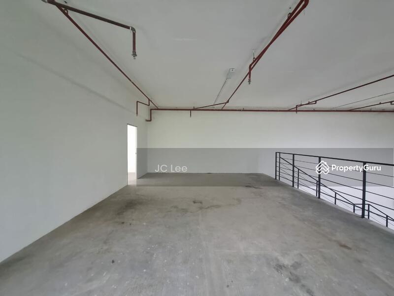 M floor