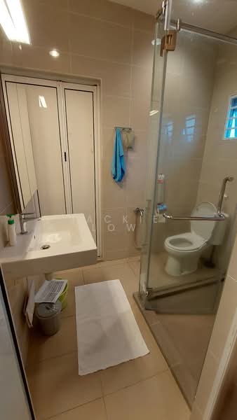 Bungalow for Sale in Subang Jaya (Selangor) - Jackie Low - Bathroom - PropertyGuru.com.my