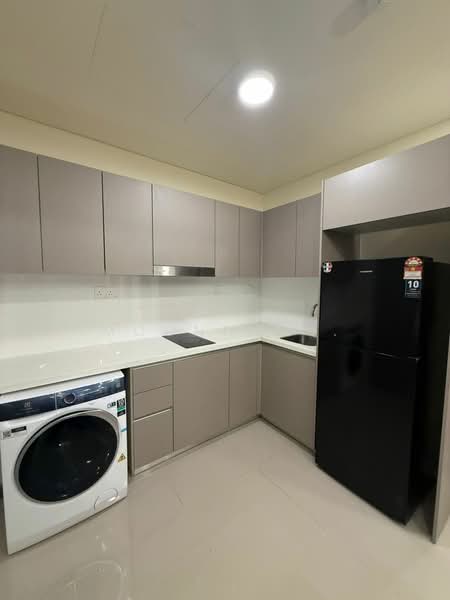 Service Residence for Rent at 8th & Stellar - Moonhou . - Kitchen - PropertyGuru.com.my