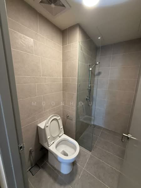 Servis Apartment untuk Disewa di 8th & Stellar - Moonhou . - Bathroom - PropertyGuru.com.my