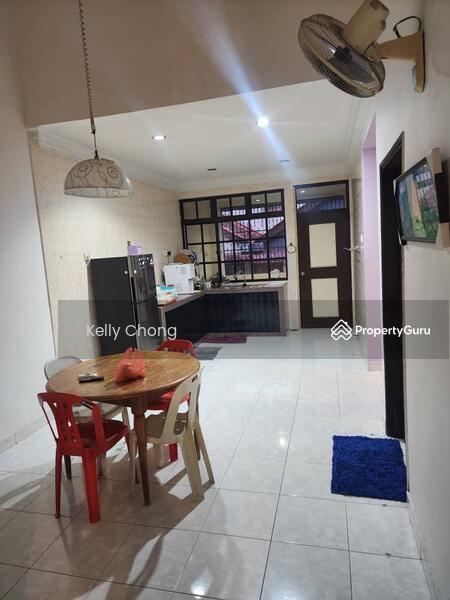 Semi-Detached House for Rent in Taman Rinting (Masai) - Kelly Chong - Kitchen - PropertyGuru.com.my