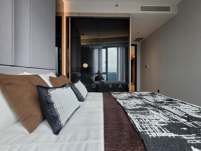 Kediaman Servis untuk Dijual di Star Residences Two - Ying Kai - Bedroom - PropertyGuru.com.my