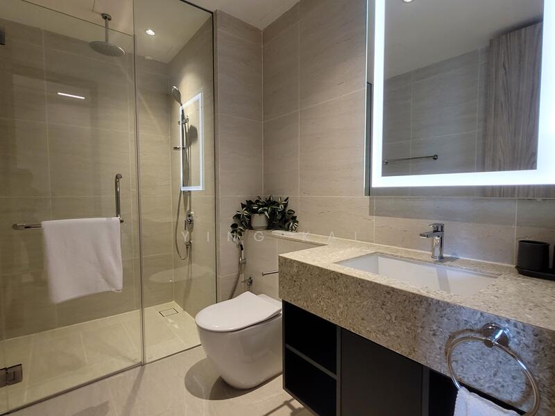 Kediaman Servis untuk Dijual di Star Residences Two - Ying Kai - Bathroom - PropertyGuru.com.my