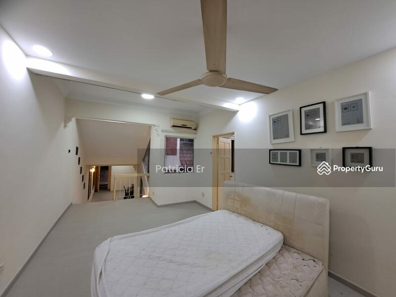 living hall 