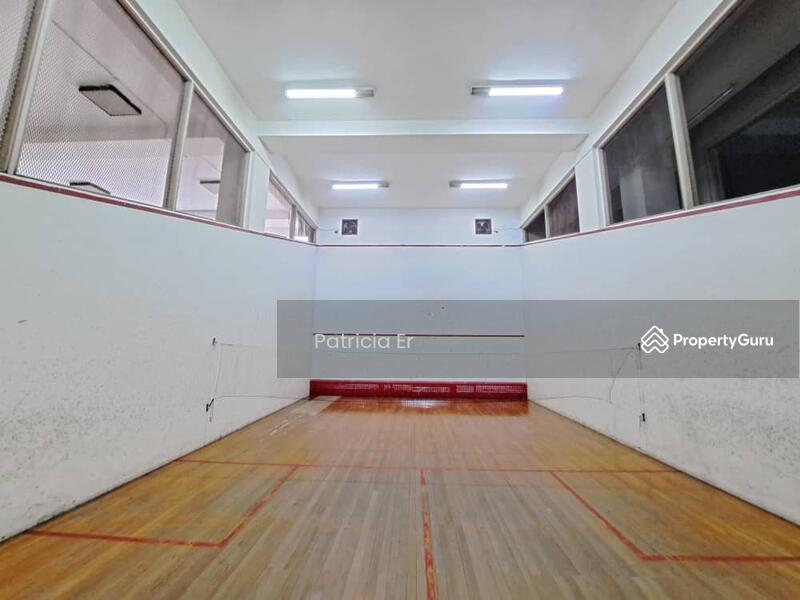 squash court