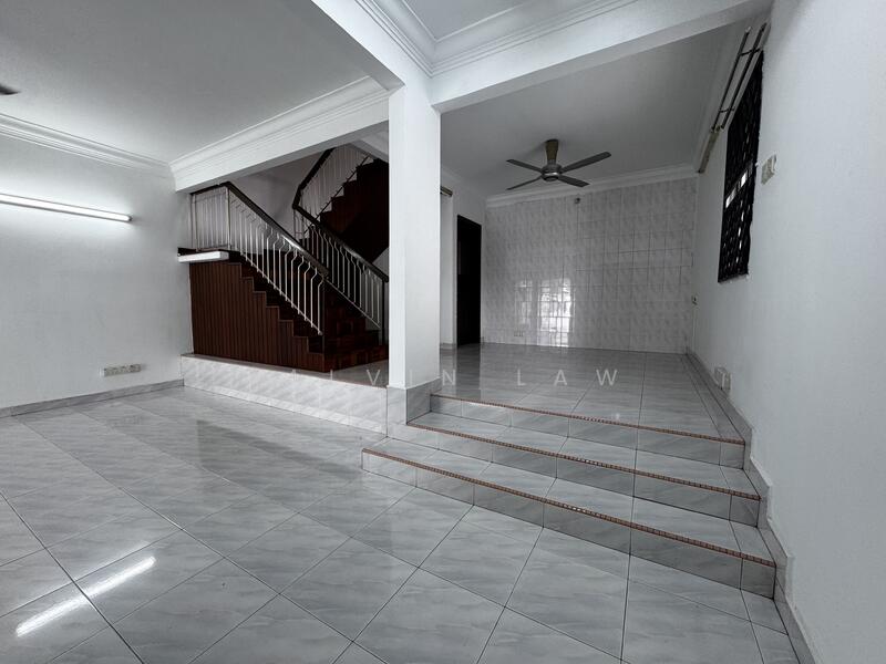 2-storey Terraced House for Sale in Damansara Jaya (Petaling Jaya) - Calvin Law - PropertyGuru.com.my