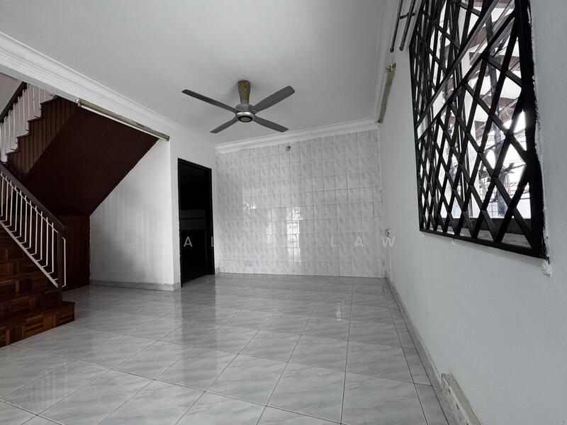 2-storey Terraced House for Sale in Damansara Jaya (Petaling Jaya) - Calvin Law - PropertyGuru.com.my