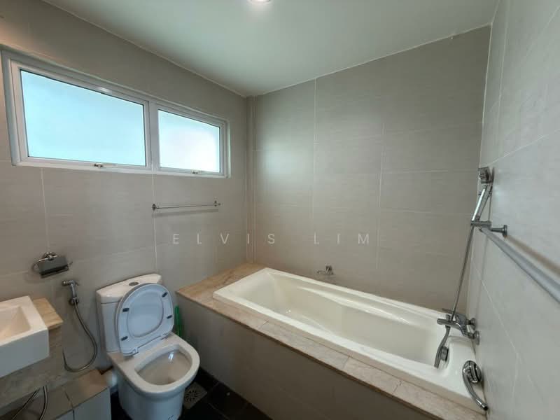 Kondominium untuk Disewa di BayStar Condominium - Elvis Lim - Bathroom - PropertyGuru.com.my