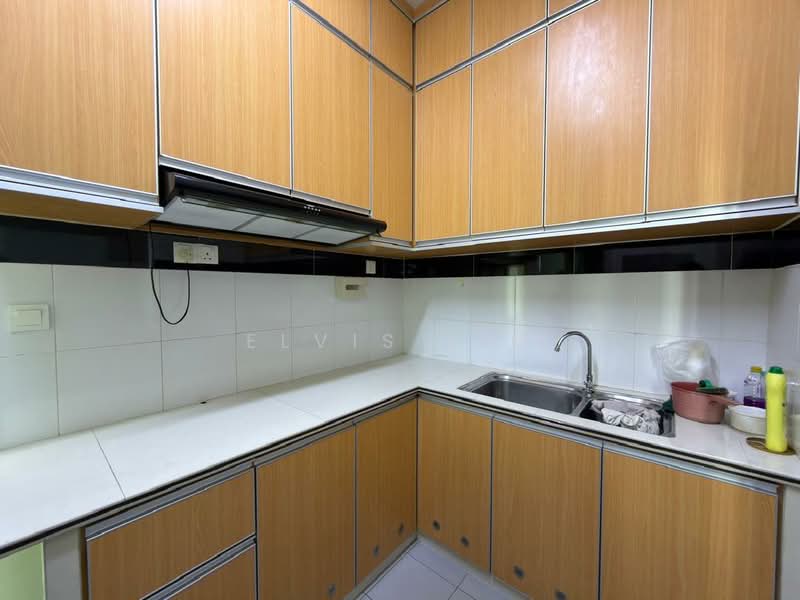 Kondominium untuk Disewa di BayStar Condominium - Elvis Lim - Kitchen - PropertyGuru.com.my