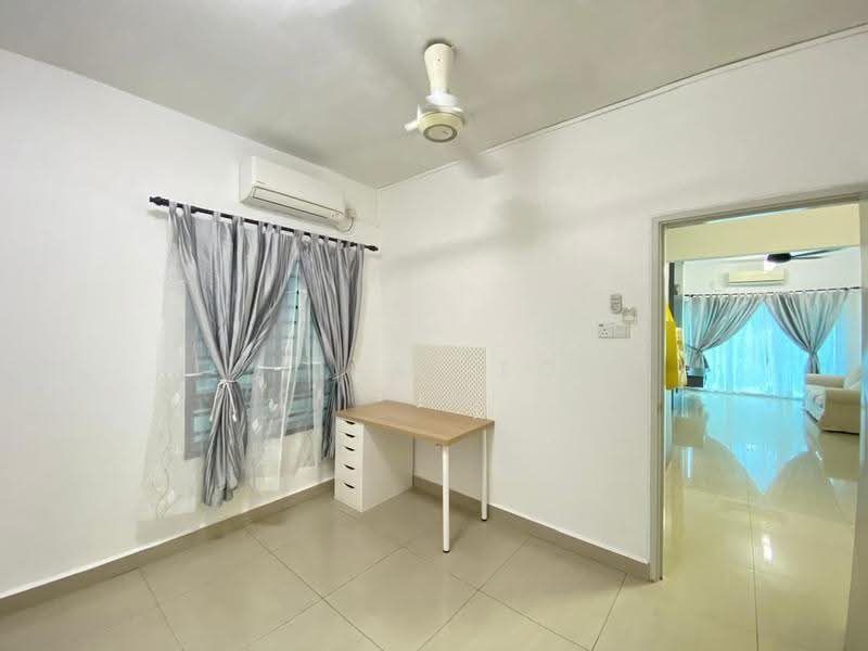Service Residence for Sale at SuriaMas Suites - Lisa Yeo - Study - PropertyGuru.com.my