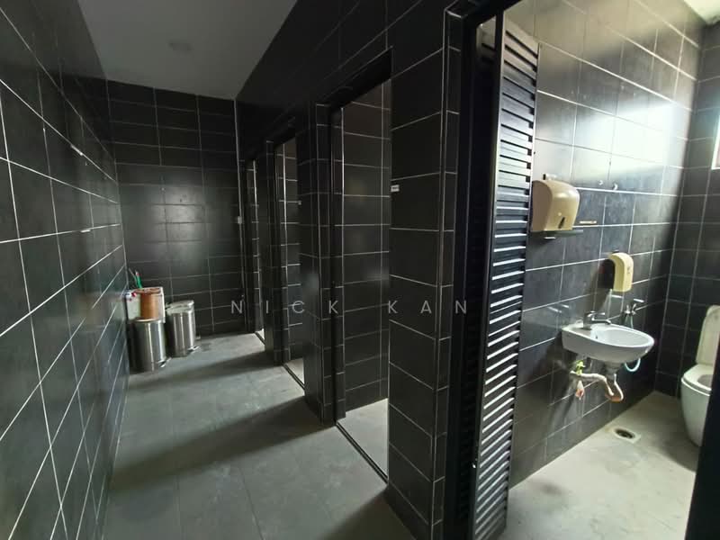 Shop / Office for Rent in Ngee Heng (Johor Bahru) - Nick Kan - Bathroom - PropertyGuru.com.my