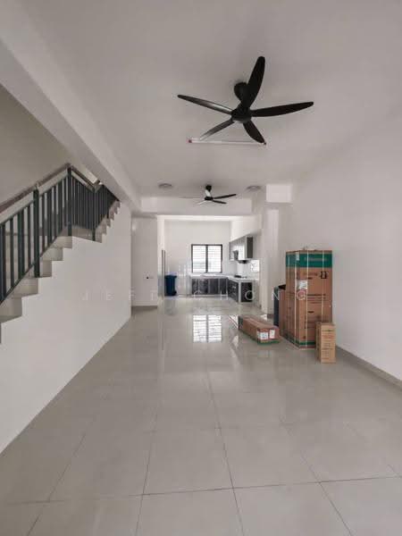 2-storey Terraced House for Rent in Telok Panglima Garang (Selangor) - Jeff Chong - Living Room - PropertyGuru.com.my
