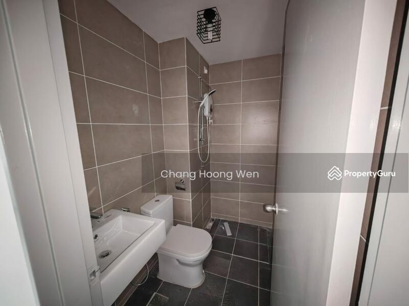 Service Residence for Rent at Serviced Residence @ The Louvre @ Country Heights - Chang Hoong Wen - Bathroom - PropertyGuru.com.my