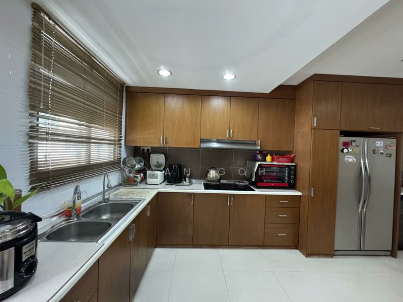 Terraced House for Sale in Island Glades (Jelutong) - Qyan Goh - Kitchen - PropertyGuru.com.my