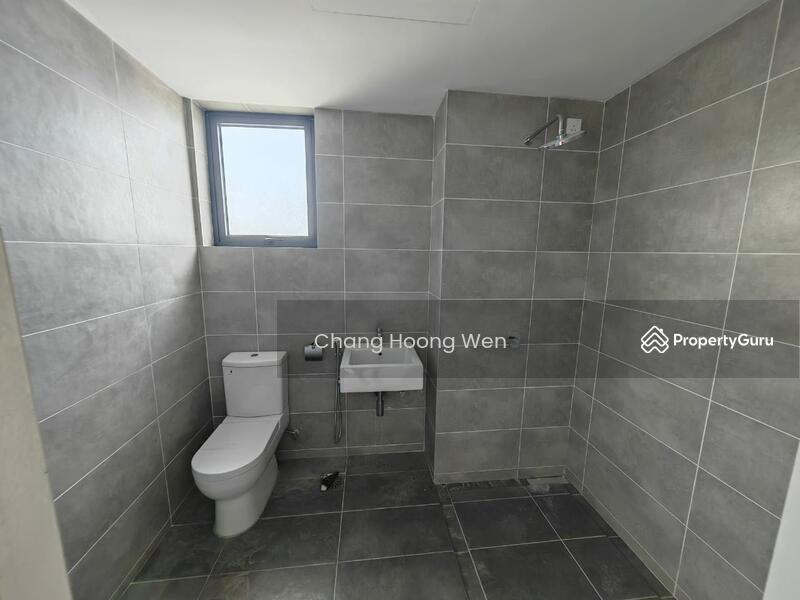 Servis Apartment untuk Disewa di Serviced Residence @ The Louvre @ Country Heights - Chang Hoong Wen - Bathroom - PropertyGuru.com.my