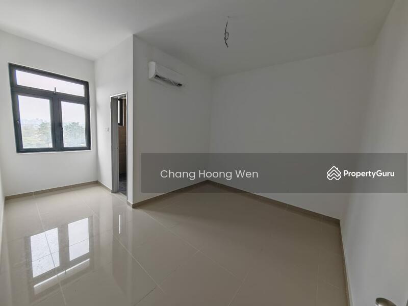Servis Apartment untuk Disewa di Serviced Residence @ The Louvre @ Country Heights - Chang Hoong Wen - Bedroom - PropertyGuru.com.my