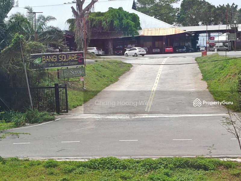 Servis Apartment untuk Disewa di Serviced Residence @ The Louvre @ Country Heights - Chang Hoong Wen - Others - PropertyGuru.com.my